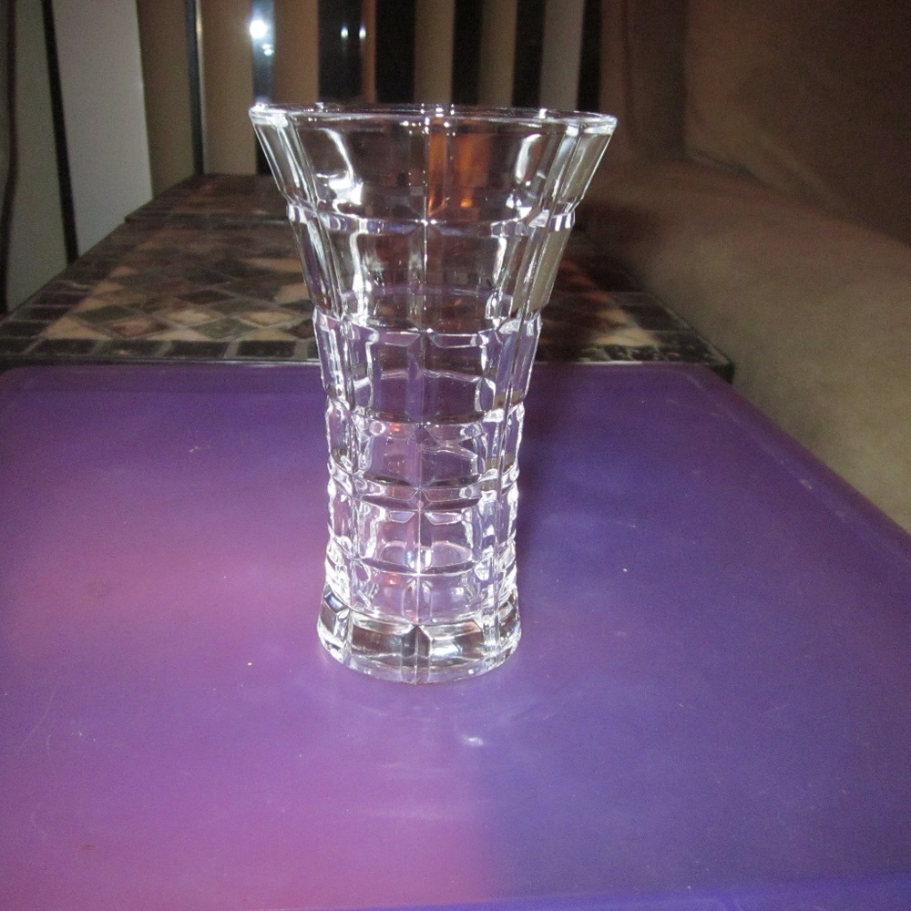 Small Glass vase w/ unusual cut